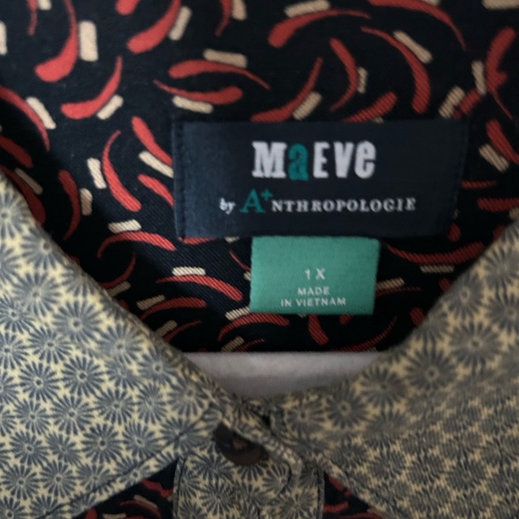 Mauve by Anthropologie Contrast Buttondown - Picture 3 of 7